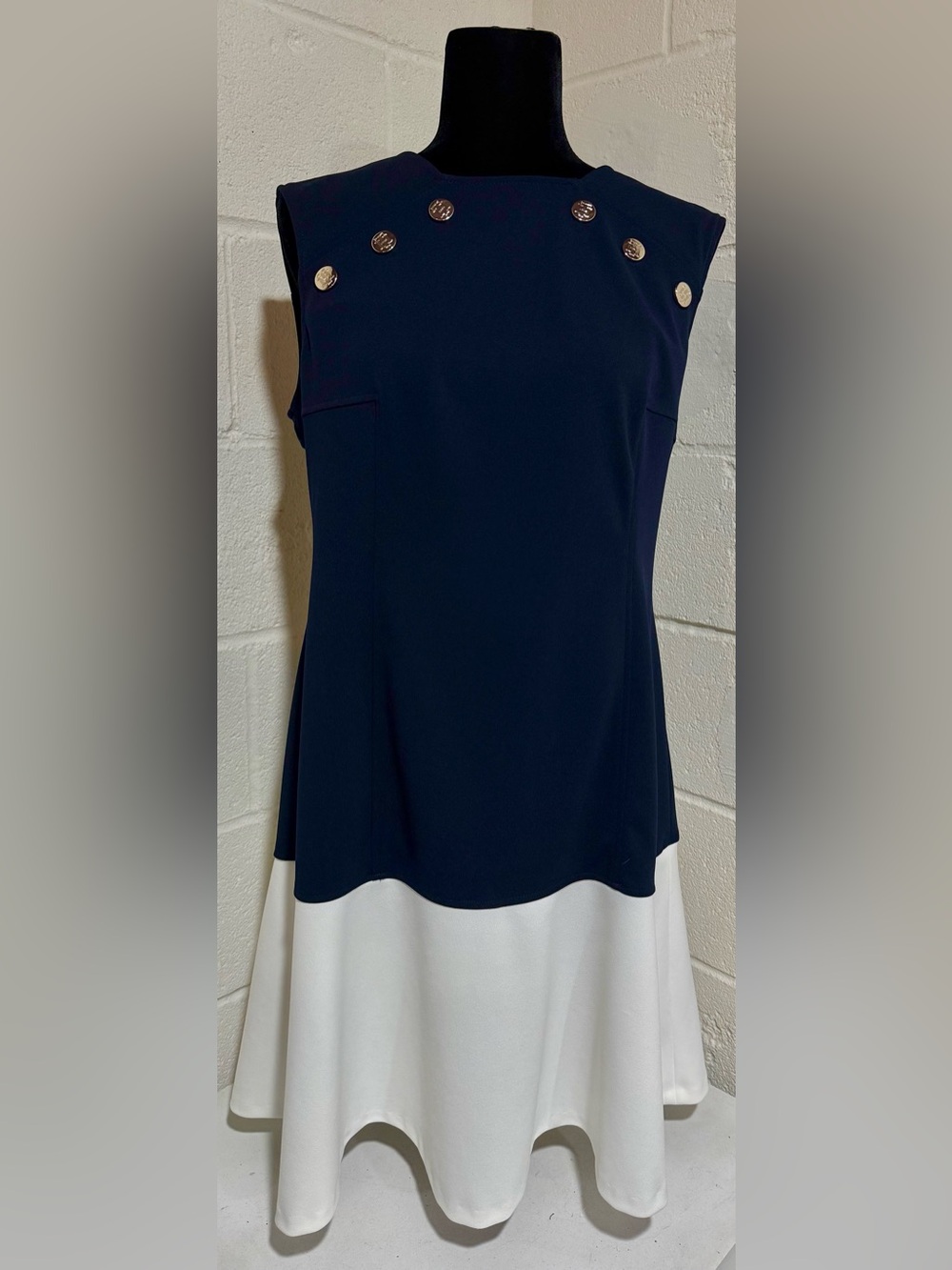 Tommy Hilfiger Navy & White Colorblock Sleeveless Flare Dress - Size 12